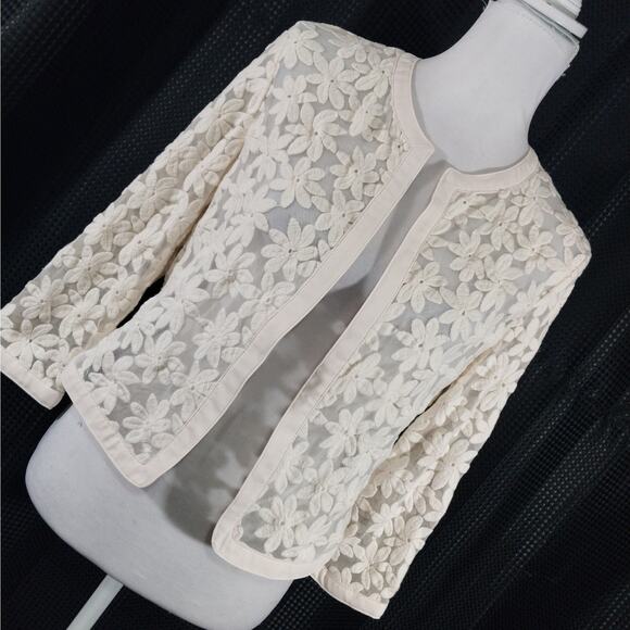 ANNE KLEIN! LOVELY CREAM SHEER NET WITH EMBROIDERED FLOWERS JACKET! SZ 8 - Picture 1 of 9